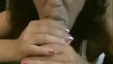 İki beyefendi tarafından sarışın amatör bedava porno Dolgunlaştırıcı