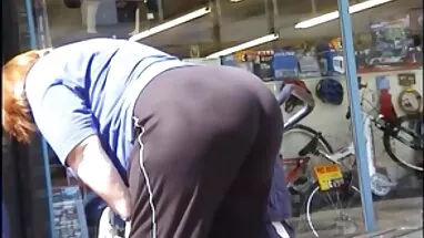 Banyoda amatör am yalama sıska kız