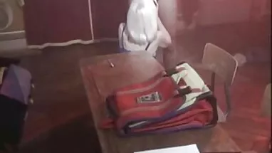 Sarışın porno sex amatör bdsm baş aşağı asılı iken
